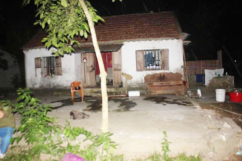 Nghi an con tam xang dot cha vi mau thuan dat dai hinh anh