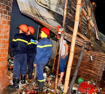 Ngat xiu khi thay nha tien ty chay rui hinh anh