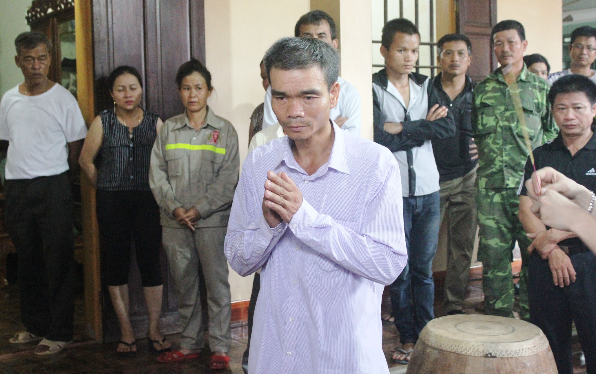 nu sinh Ngoai thuong bi lu cuon troi anh 13