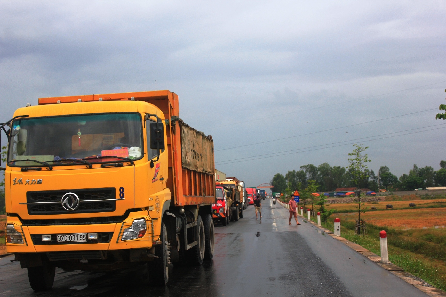 khong dam roi khoi cabin sau tai nan anh 3