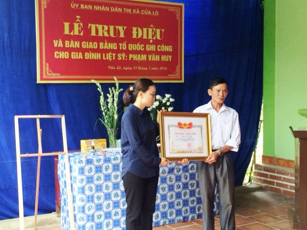 Cong nhan la liet si anh 1