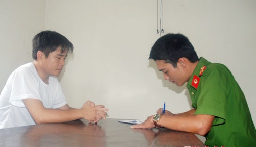 Lua 'chay' vao lai xe tai cong an tinh gia 250 trieu dong hinh anh