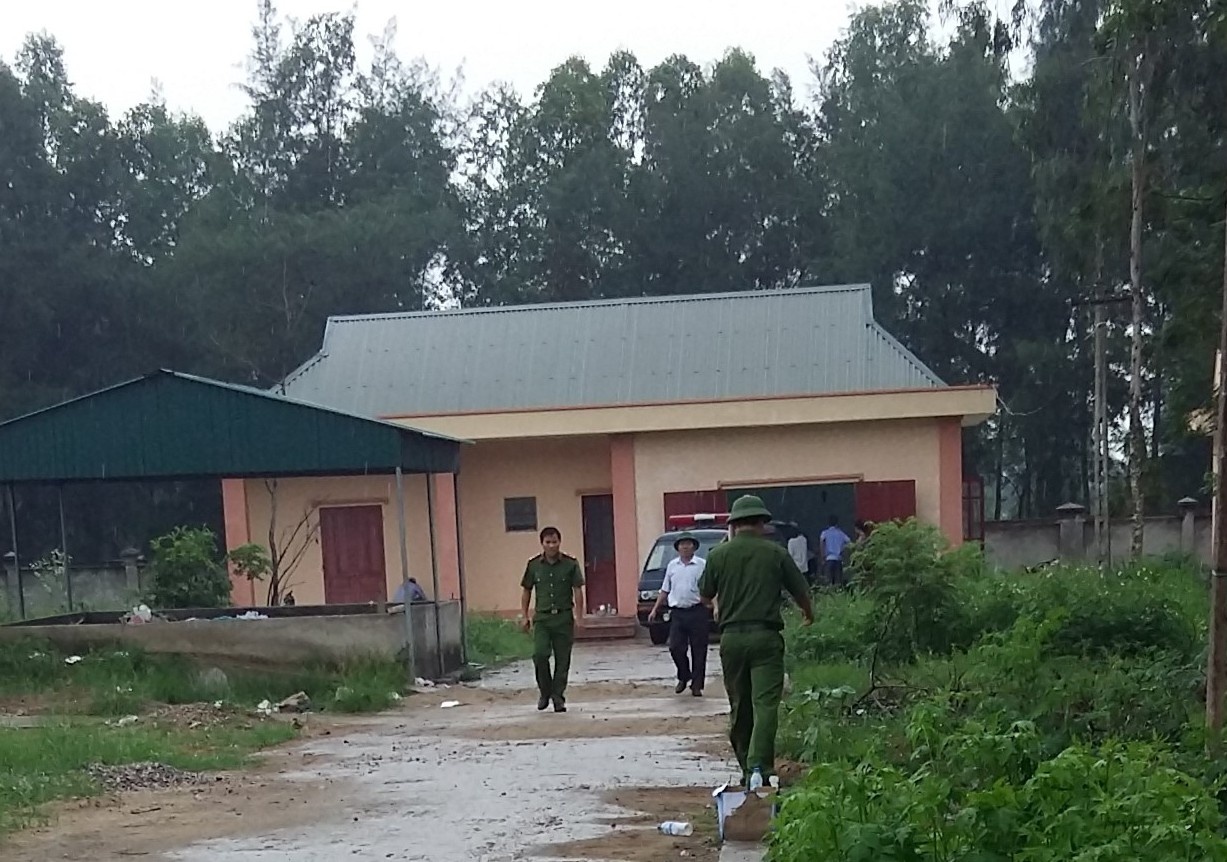 Người đàn ông tử vong ở trụ sở công an ảnh 2 Nguoi dan ong tu vong o tru so cong an anh 2