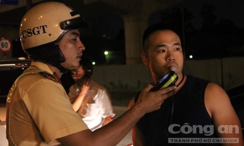 Xu phat nong do con anh 1