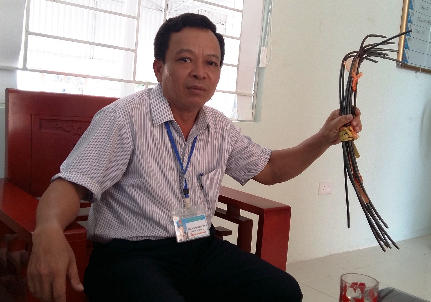 Nop tien bao lanh khi gat lua anh 2