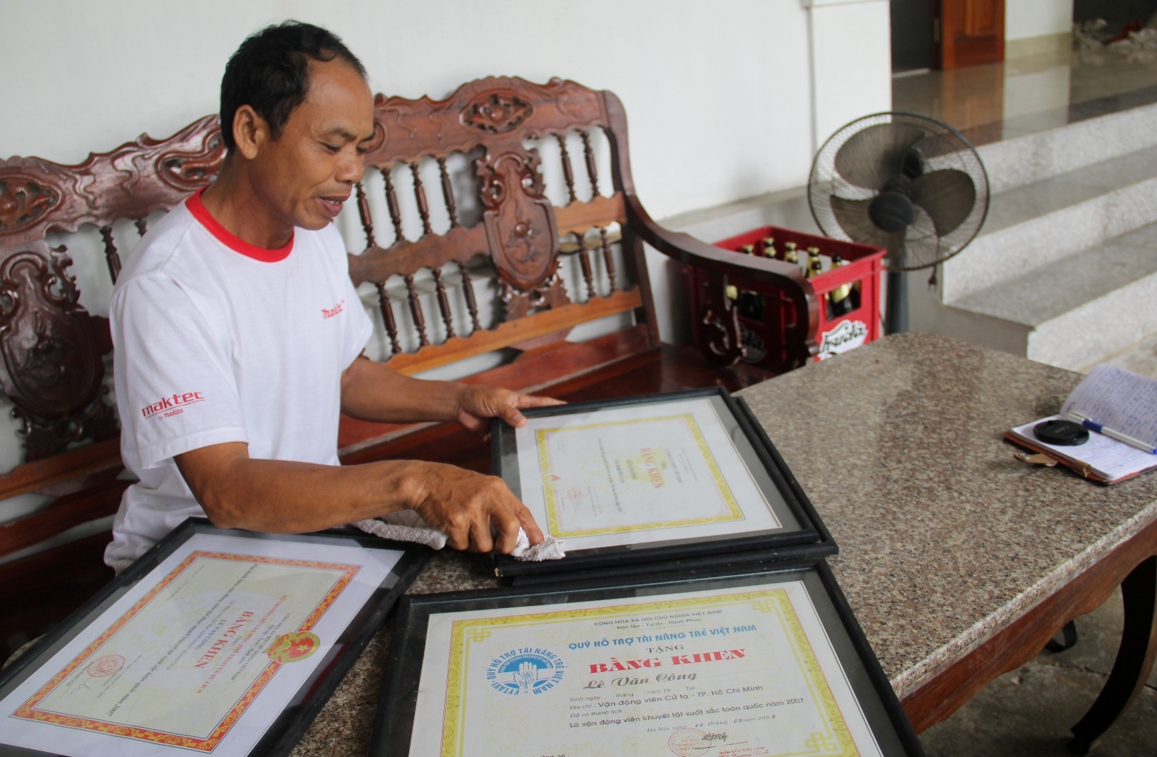 Chia se cua bo me ve HCV Paralympics cua Le Van Cong hinh anh