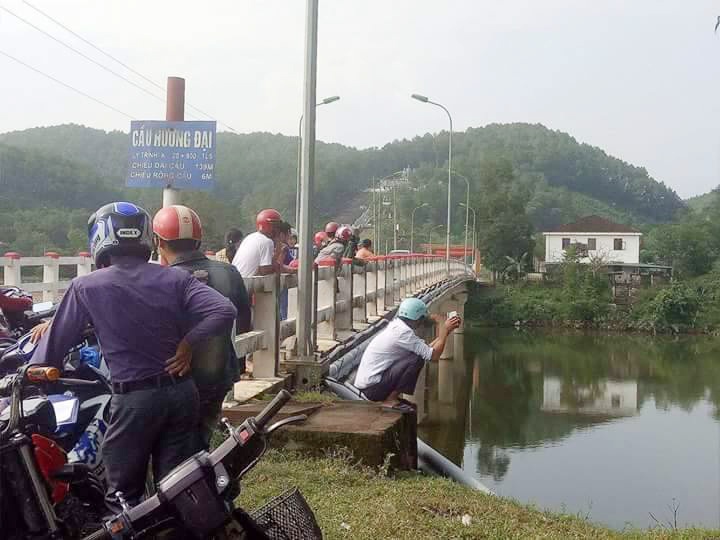 Can bo cong an huyen mat tich bi an hinh anh