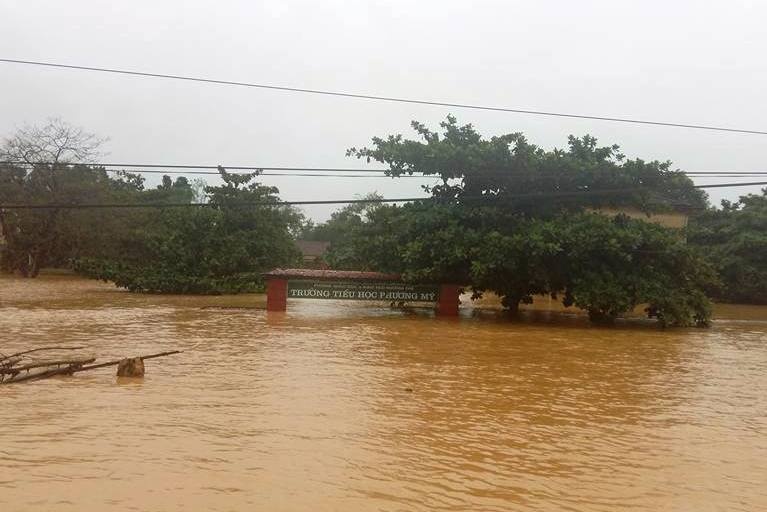 Hoc sinh nghi hoc anh 1