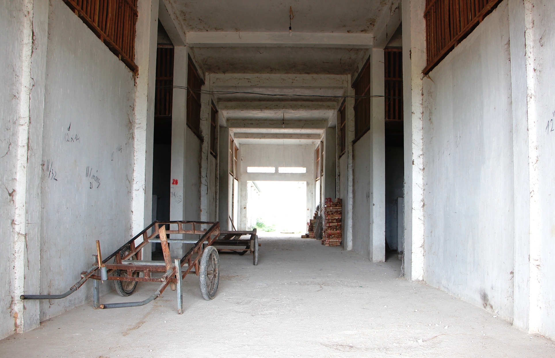 trung tam thuong mai bo hoang anh 2