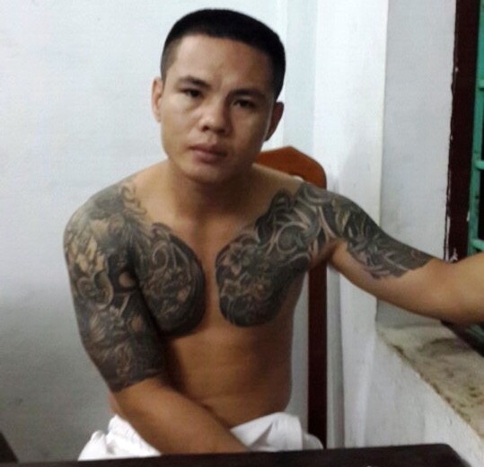 Đâm người bị thương tại quán karaoke rồi bỏ trốn ảnh 2 Dam nguoi bi thuong tai quan karaoke roi bo tron anh 2