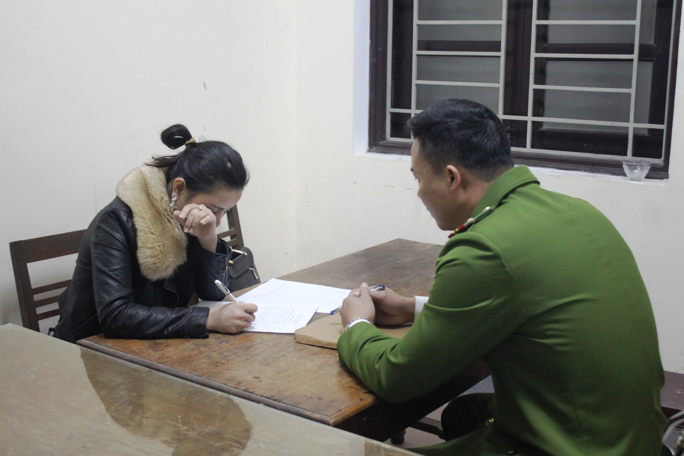 ma mi moi gioi sinh vien ban dam anh 2