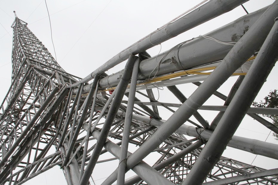 mo hinh thap Eiffel don giang sinh anh 4