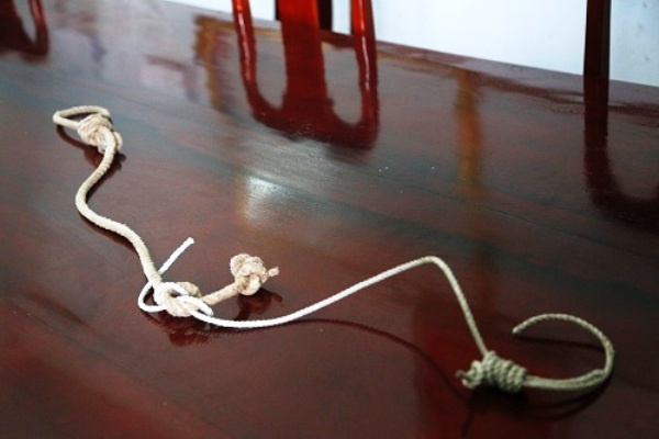 Siet co ba cua ban anh 2