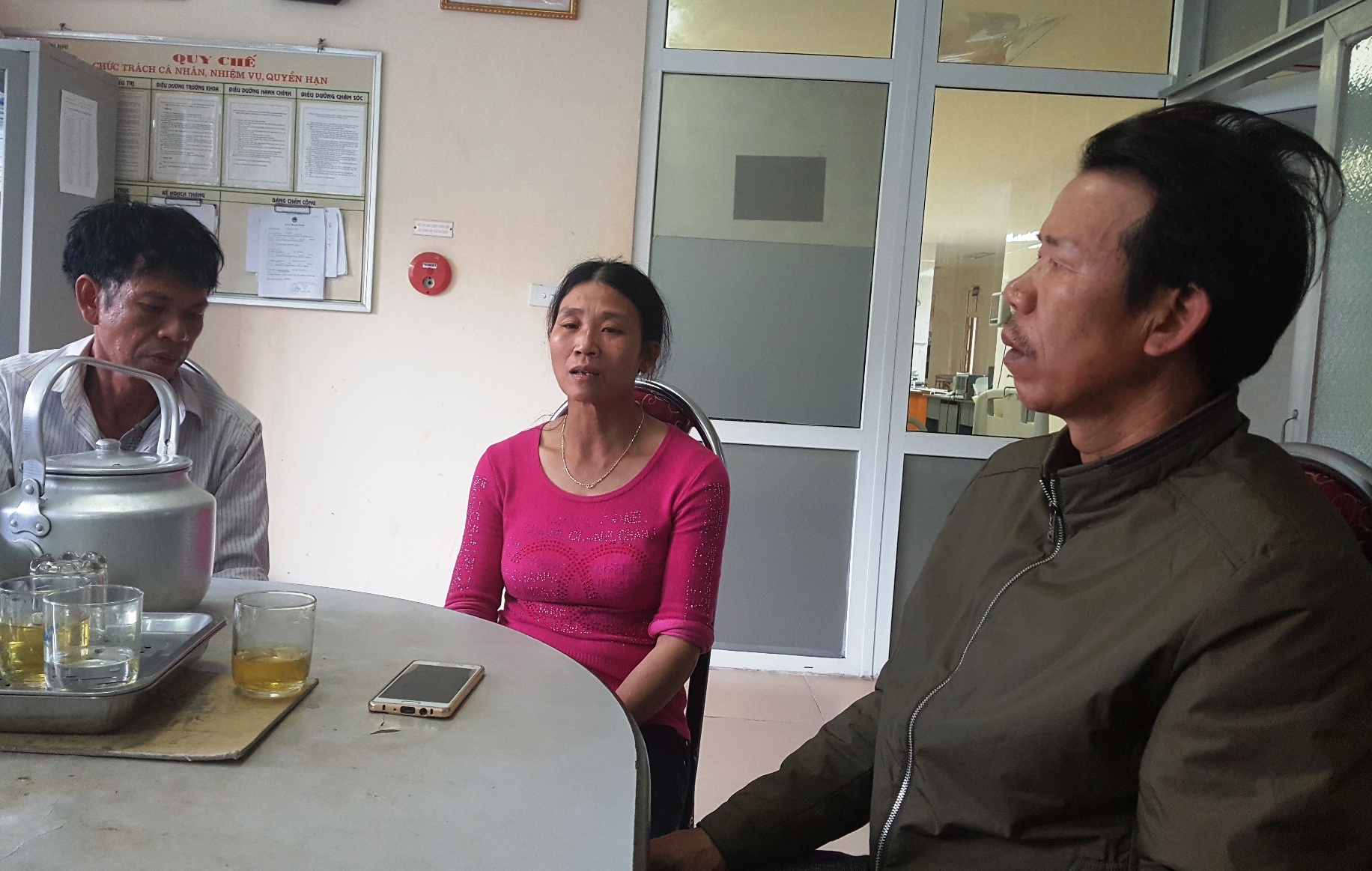 Be trai tu vong sau mui tiem, benh vien ho tro 150 trieu hinh anh
