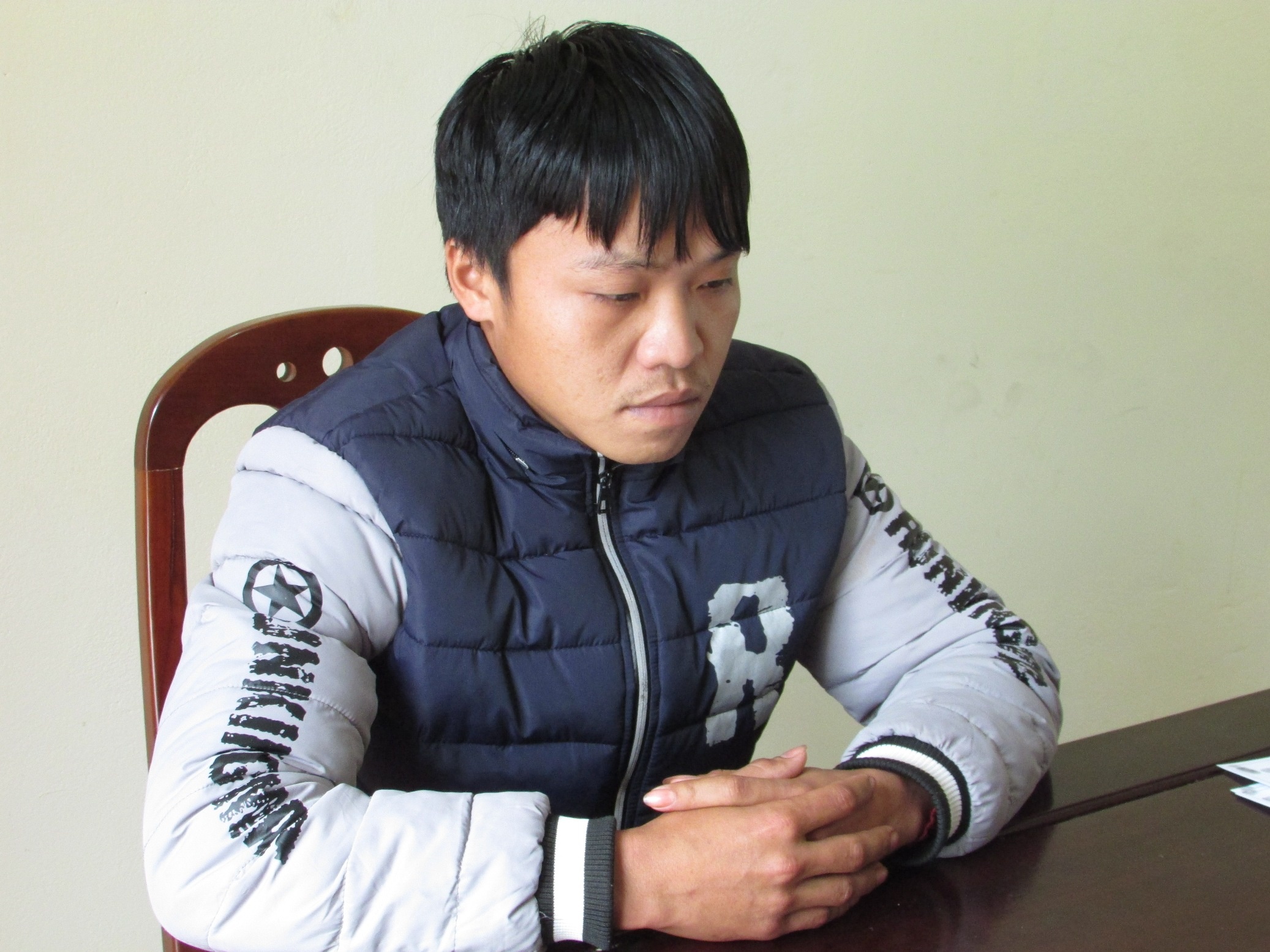 Giao cau tre em anh 1