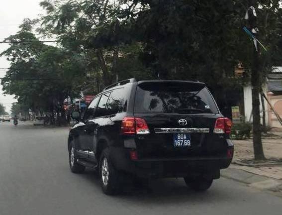 Nghe An bao cao Chinh phu ve 2 xe Land Cruiser duoc doanh nghiep tang hinh anh