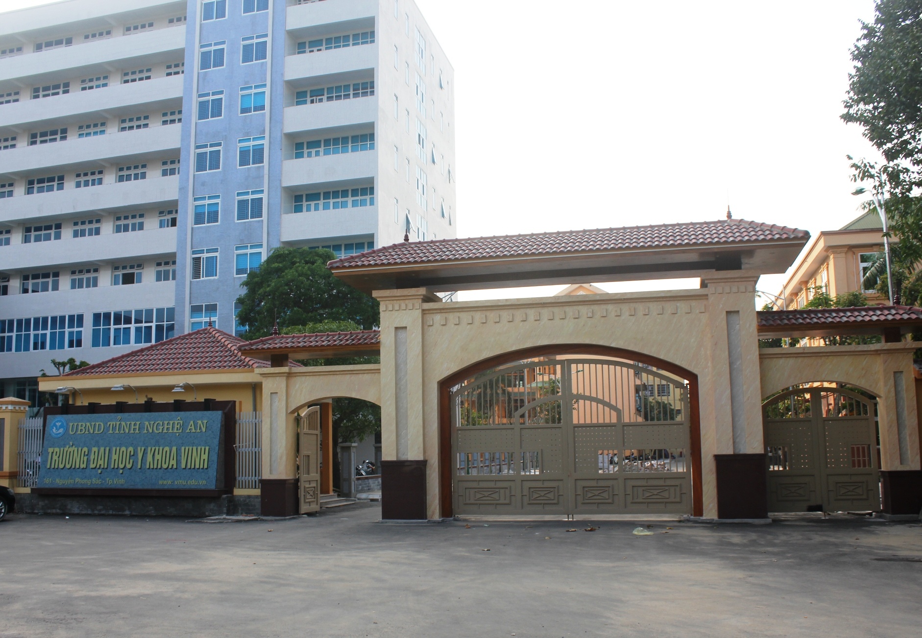 khien trach nguyen hieu truong anh 1