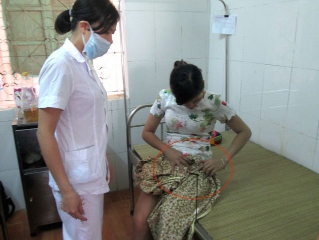 Nam thanh nien dung no ban 3 nguoi di duong bi thuong hinh anh