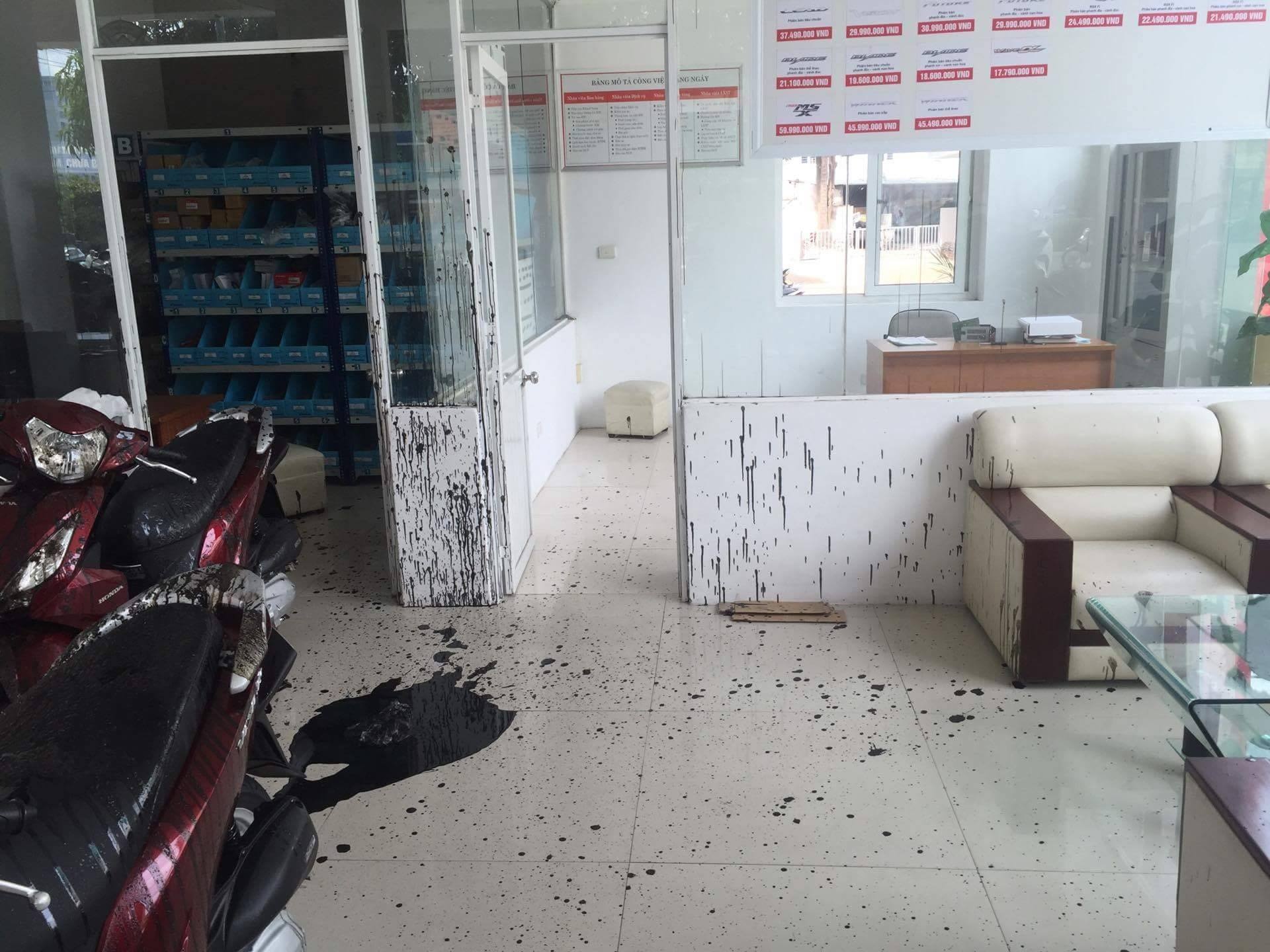 Khủng bố bằng mắm tôm ảnh 2 Khung bo bang mam tom anh 2