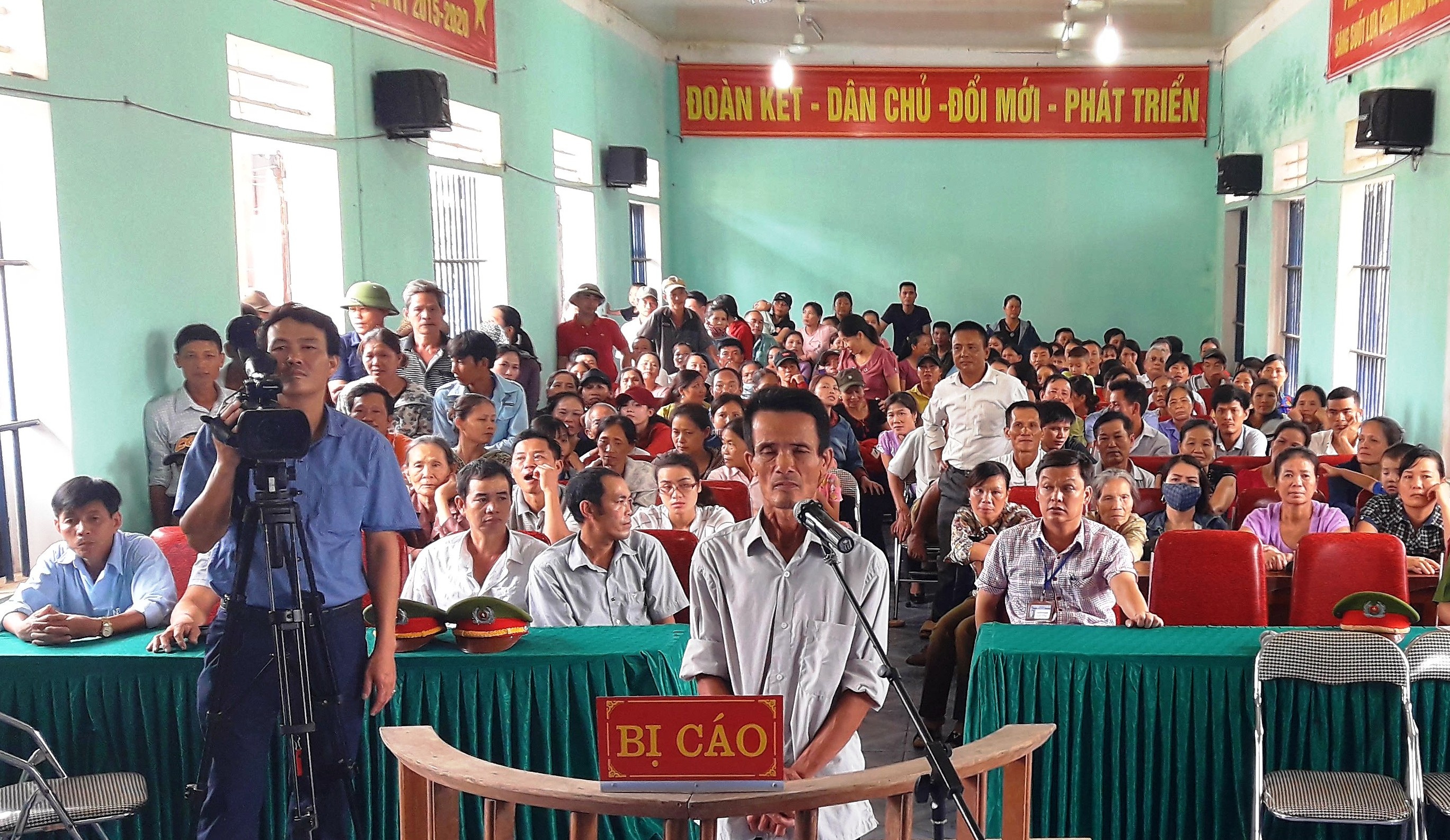 chat vuon cam cua nha hang xom anh 1