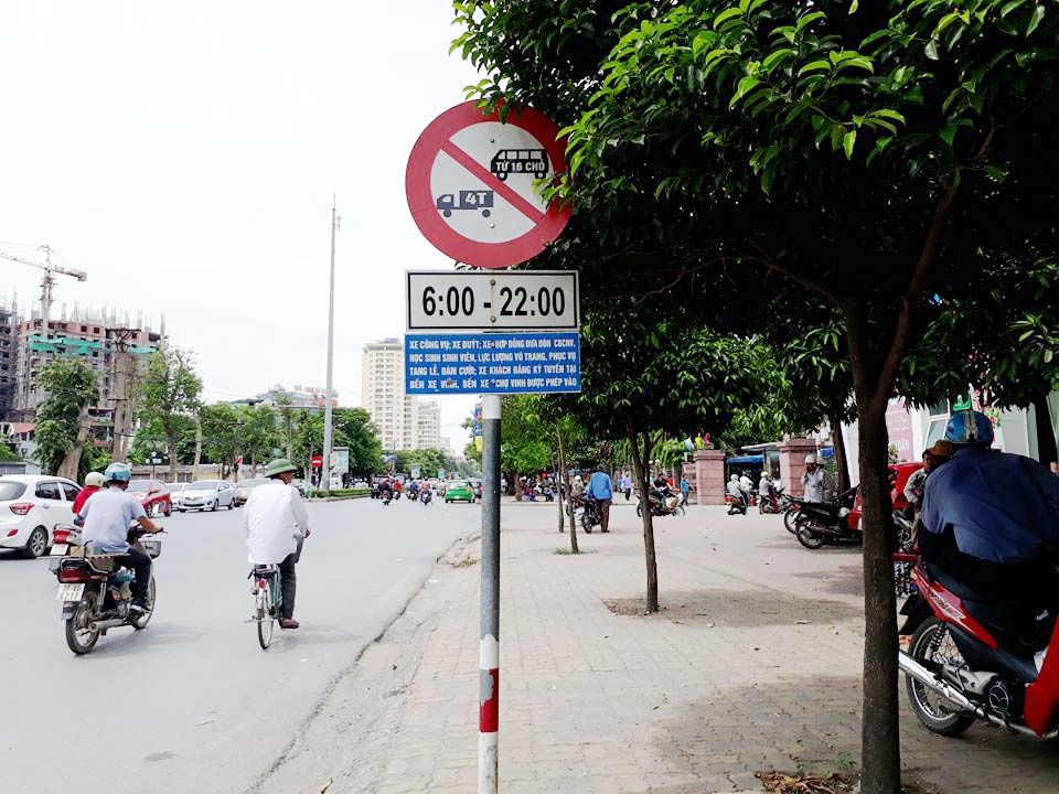 Biển báo giao thông ảnh 2 Bien bao giao thong anh 2