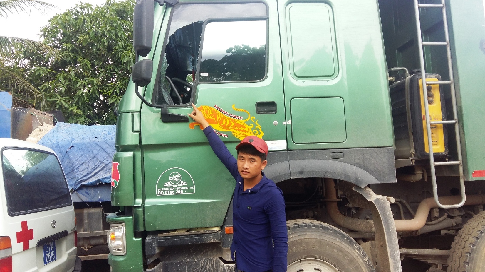 vac chem nguoi sau va cham giao thong anh 1