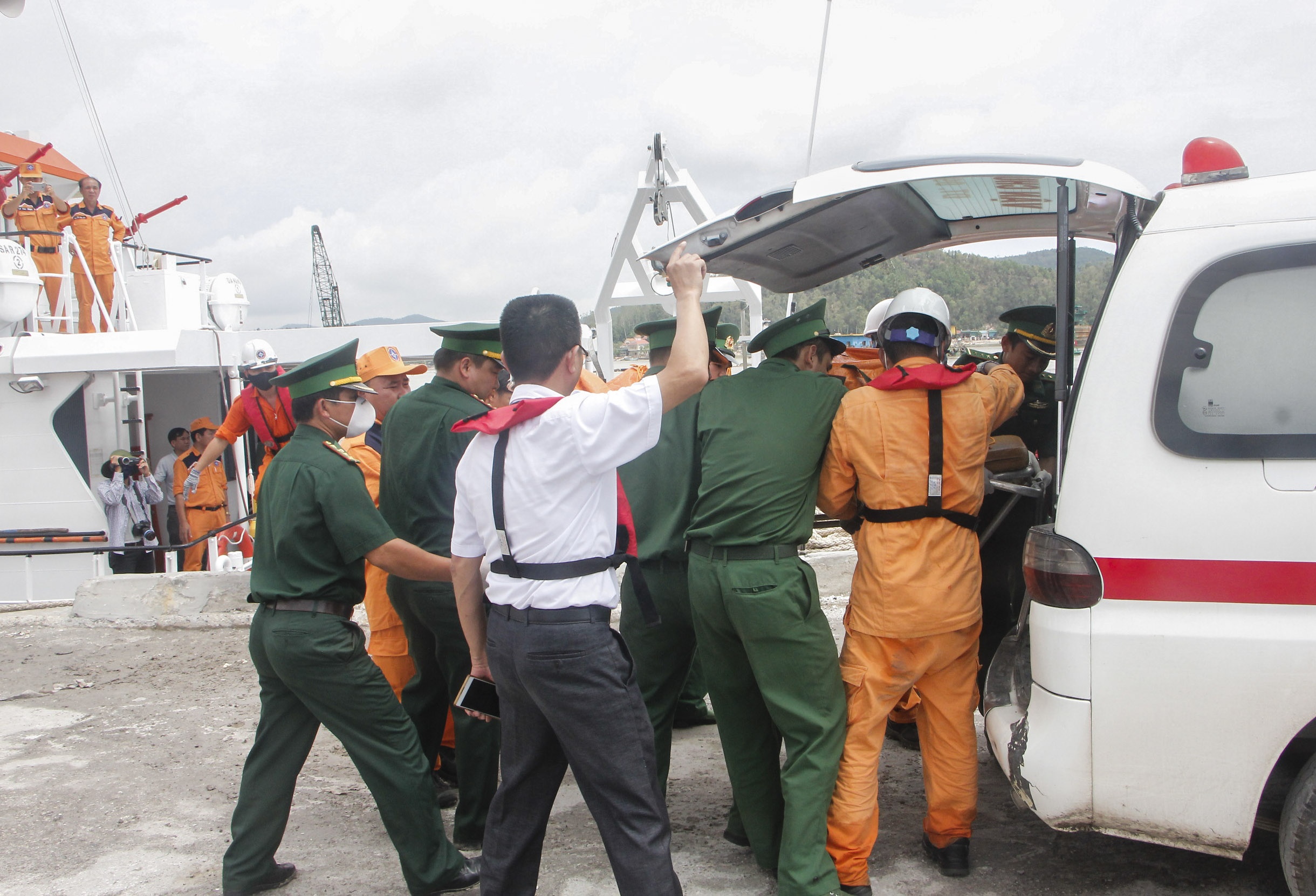 tìm kiếm thuyền viên mất tích tàu VTB 26 ảnh 2 tim kiem thuyen vien mat tich tau VTB 26 anh 2