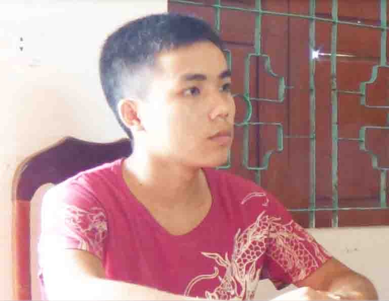 Manh moi lan ten cuop co vet thuong o co tay hinh anh