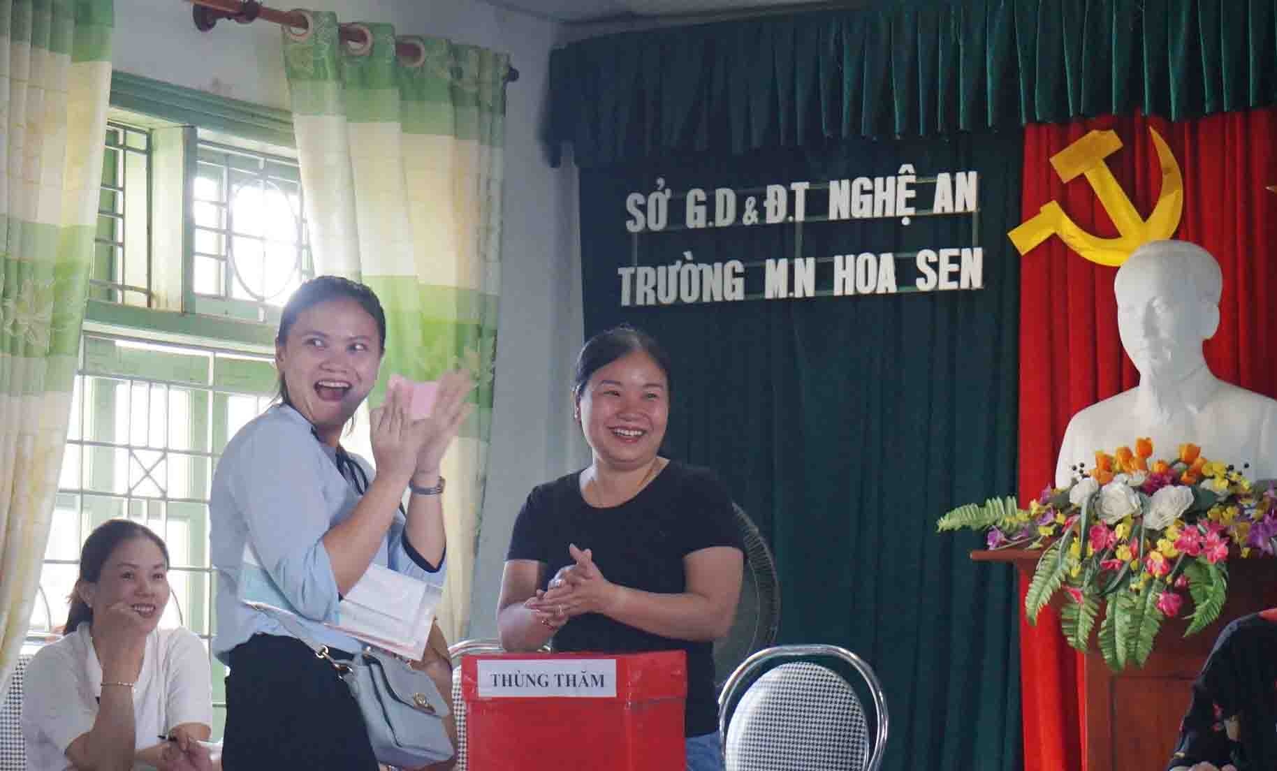 boc tham trung tuyen truong mam non anh 1