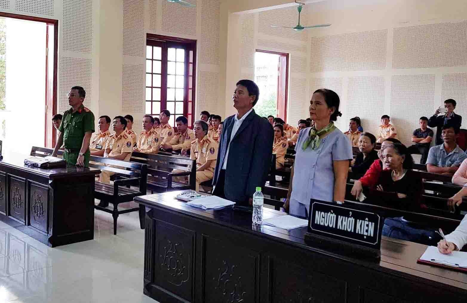 Doanh nghiep noi ve phien xu phuc tham vu tai xe kien CSGT hinh anh