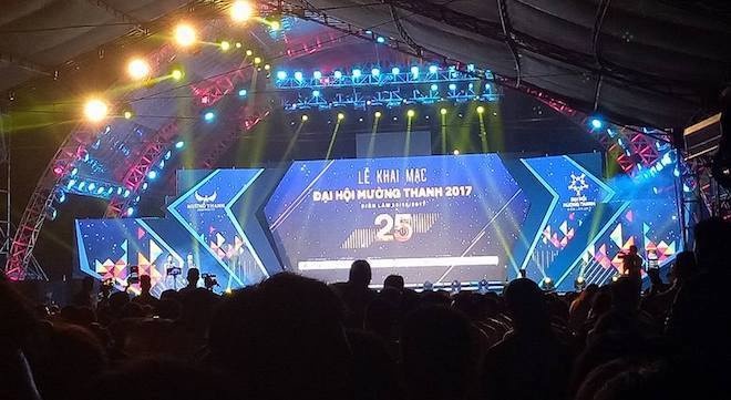 bắn pháo hoa ảnh 1 ban phao hoa anh 1