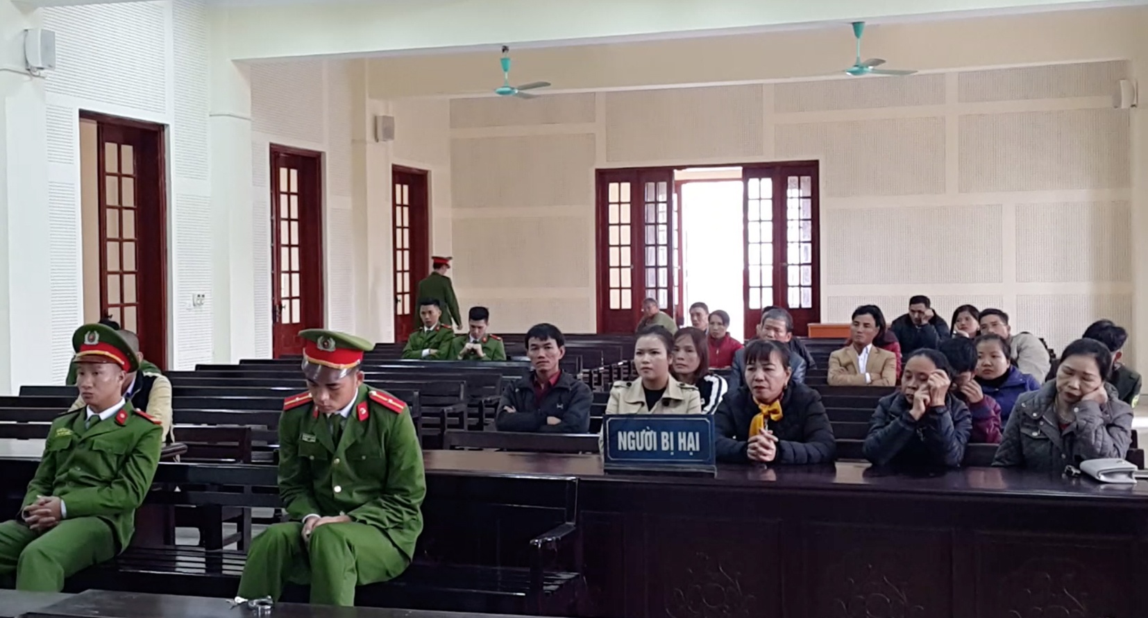 Đâm chết bảo vệ bệnh viện ảnh 3 Dam chet bao ve benh vien anh 3