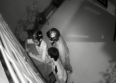 Bang trom nhi 10X o thi tran pho nui hinh anh