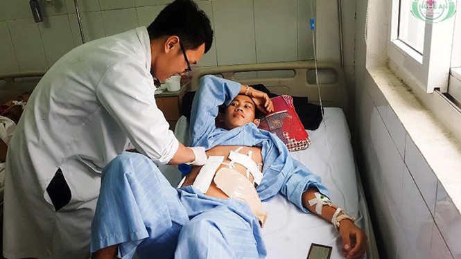 Cuu song thanh nien 9X bi 9 vien dan gam vao nguoi hinh anh