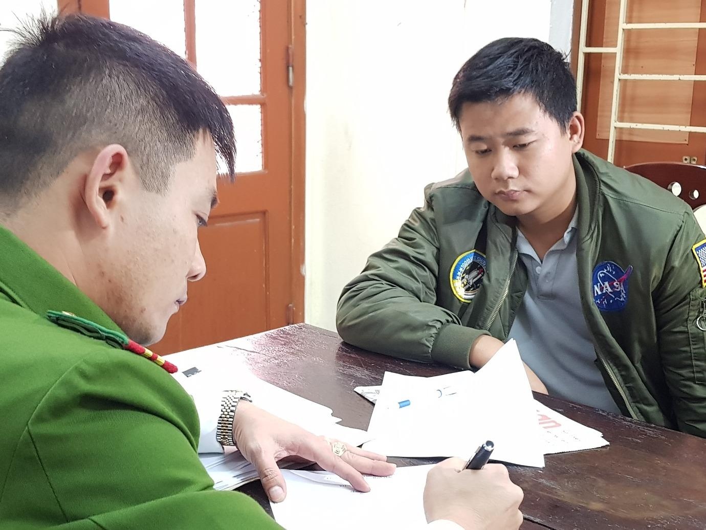 Loi khai cua nghich tu danh bo gay xuong suon hinh anh