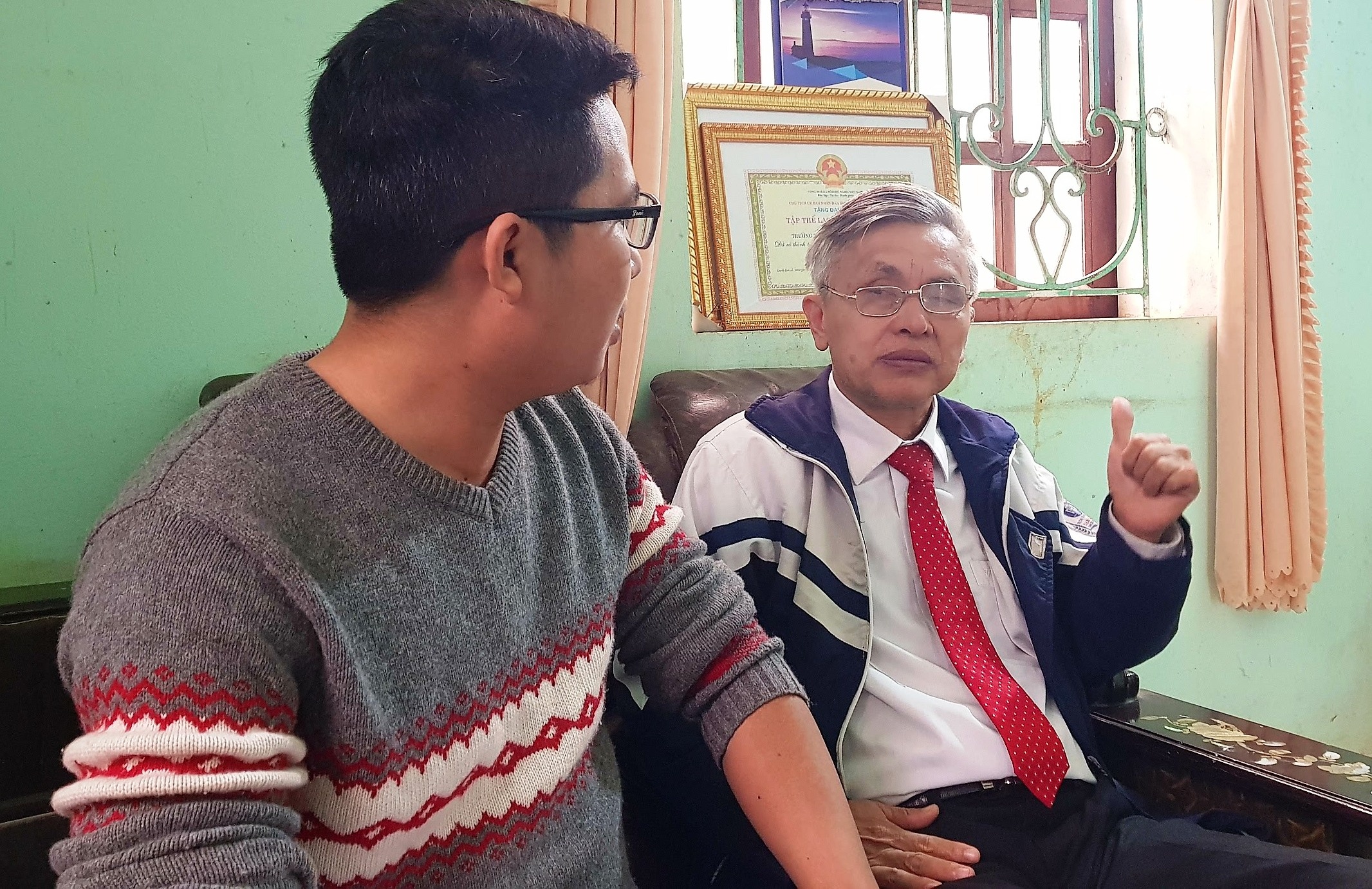 Giao vien khong duoc tra 3,2 ty dong phu cap: Dun day trach nhiem hinh anh