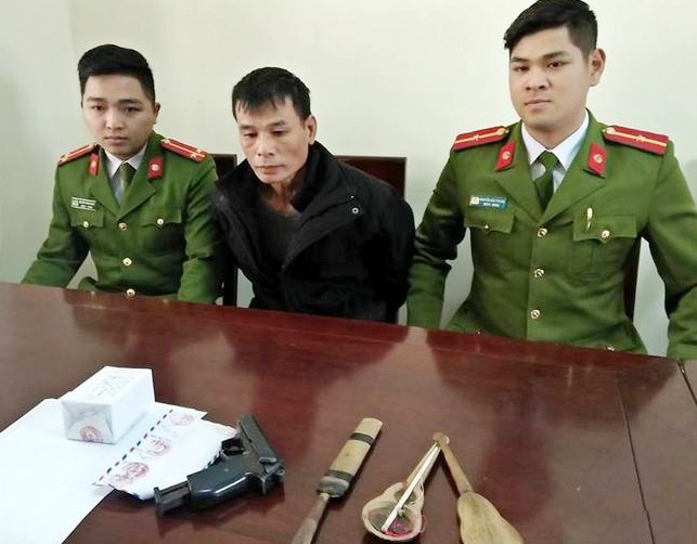 Thu sung K54 de buon ma tuy hinh anh