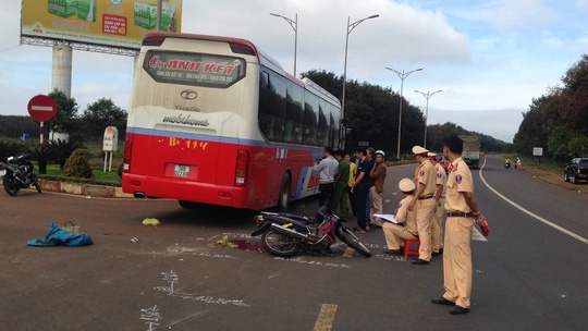 Pho hieu truong truong tieu hoc tu vong sau tai nan hinh anh