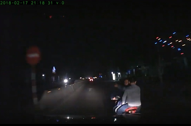 Xe may kep ba danh vong, tat dau oto hinh anh