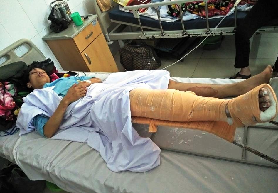 ôtô đâm chết người trong đêm giao thừa ảnh 2 oto dam chet nguoi trong dem giao thua anh 2