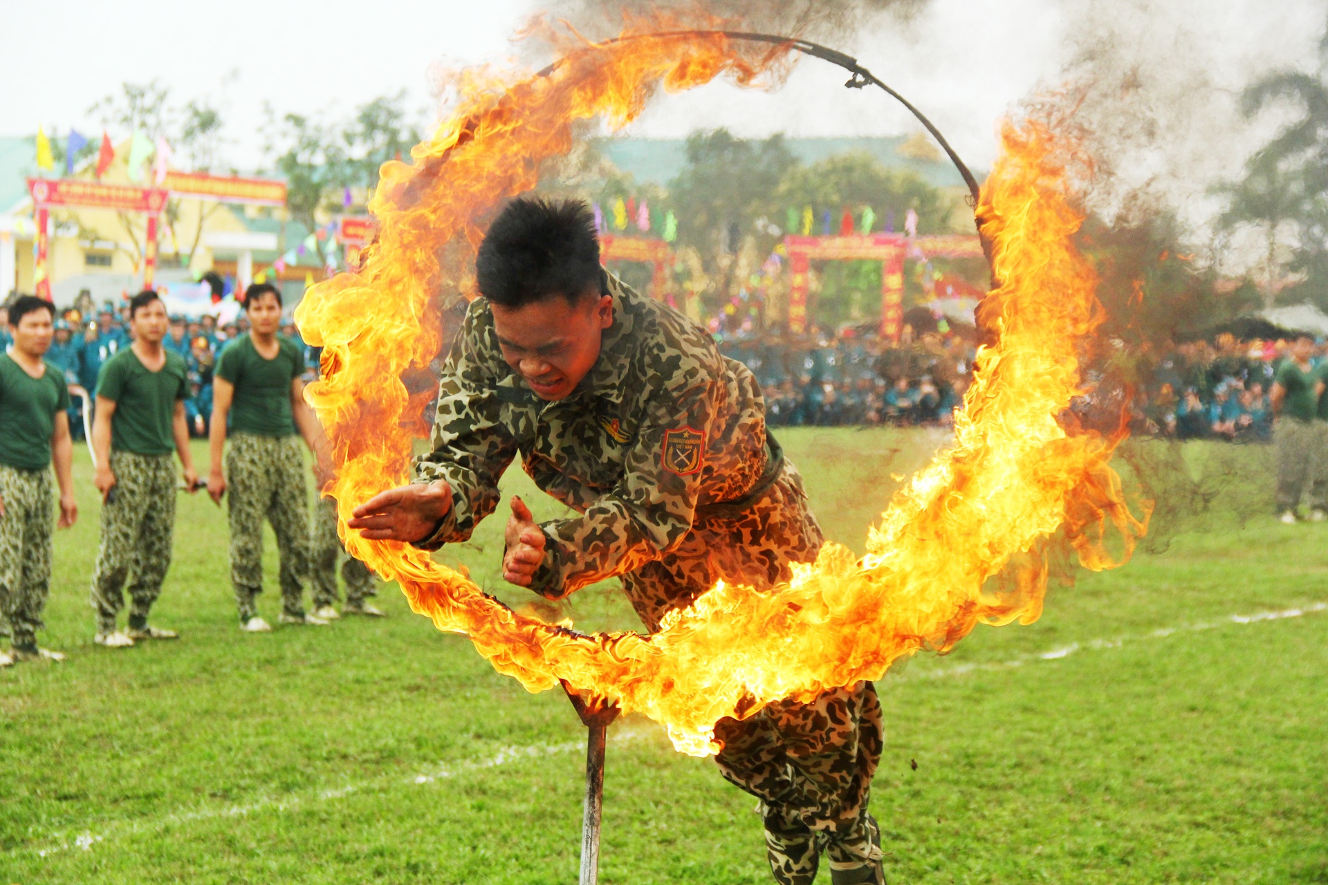 luc luong vu trang Nghe An bieu dien vo thuat anh 6