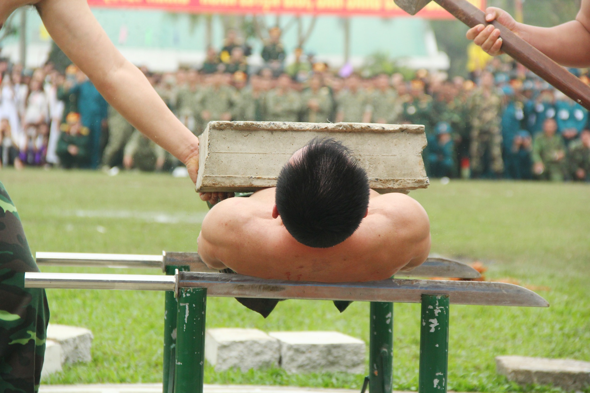 luc luong vu trang Nghe An bieu dien vo thuat anh 12