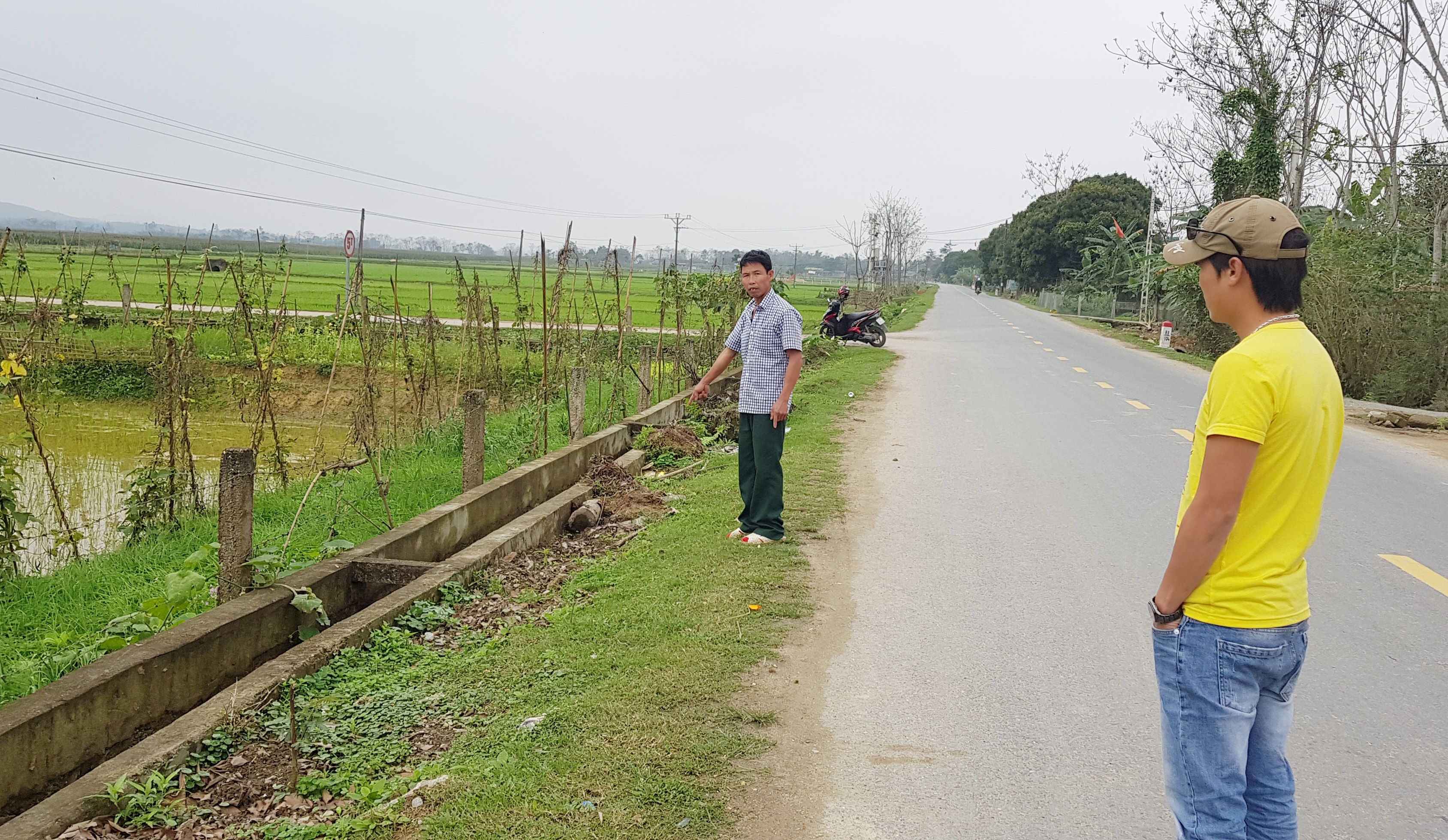 ôtô tông vào đám đông ảnh 1 oto tong vao dam dong anh 1