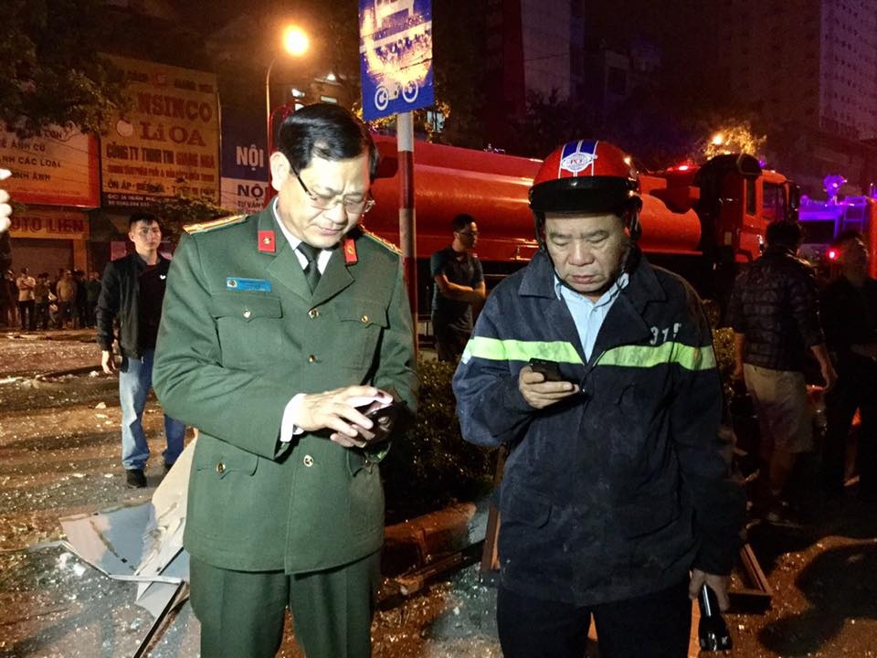 nổ lớn tại nhà hàng ảnh 4 no lon tai nha hang anh 4