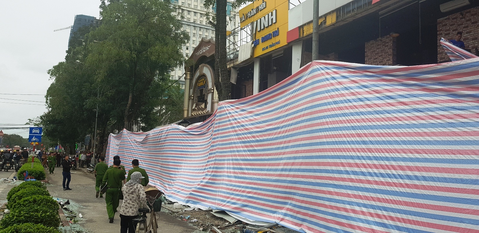 nổ lớn tại nhà hàng lẩu nướng ảnh 2 no lon tai nha hang lau nuong anh 2