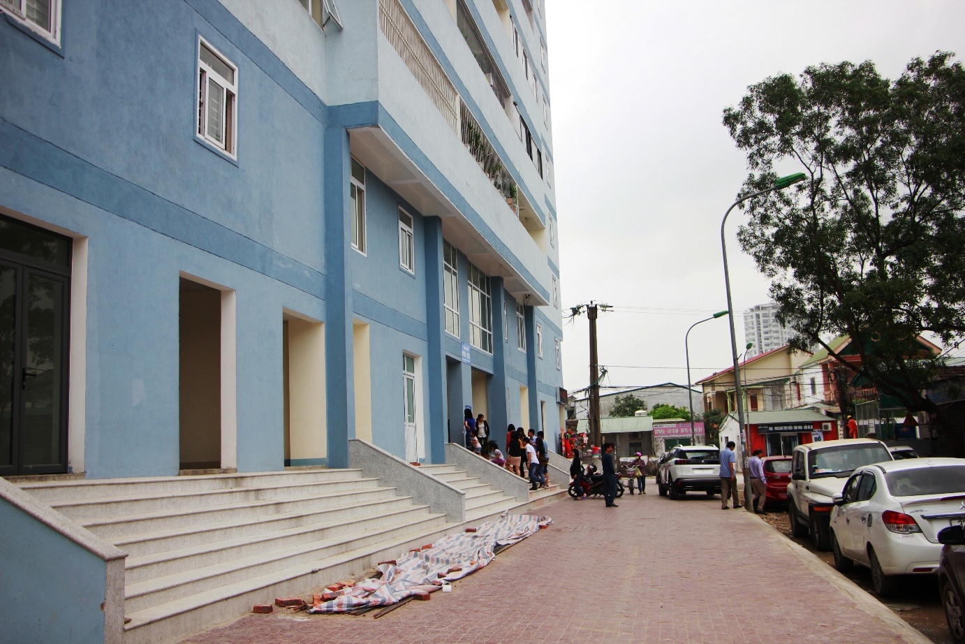 Nghe An di doi dan khoi chung cu 18 tang chua co he thong PCCC hinh anh