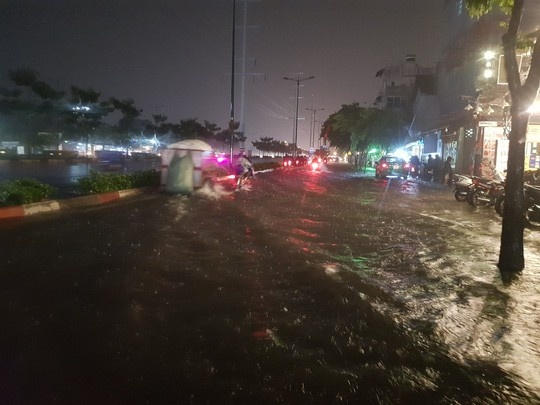 Rut 'quyen' cua Trung tam chong ngap TP.HCM hinh anh