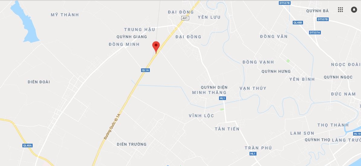 xe cap cuu dam sap tuong nha dan anh 3