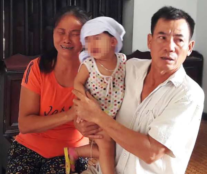 Chuyen du lich ky niem ngay cuoi tro thanh dai tang hinh anh