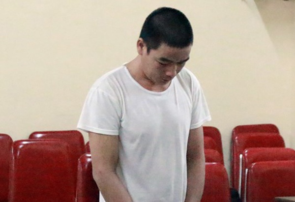 'Yeu rau xanh' hiep dam be gai mang an 4 nam tu hinh anh